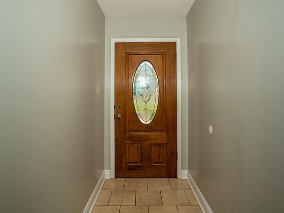 5th image of 118 Kuyrkendall Pl