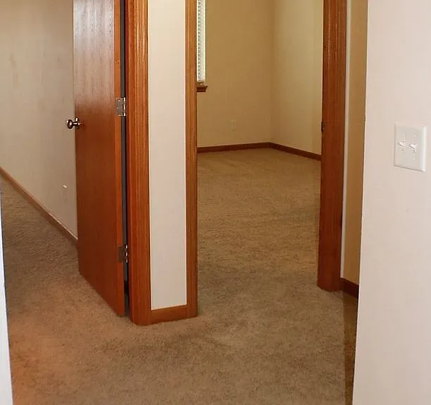 460 Cameron Way — Photo 11