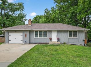 1404 Gambrell St, Greenwood, MO 64034