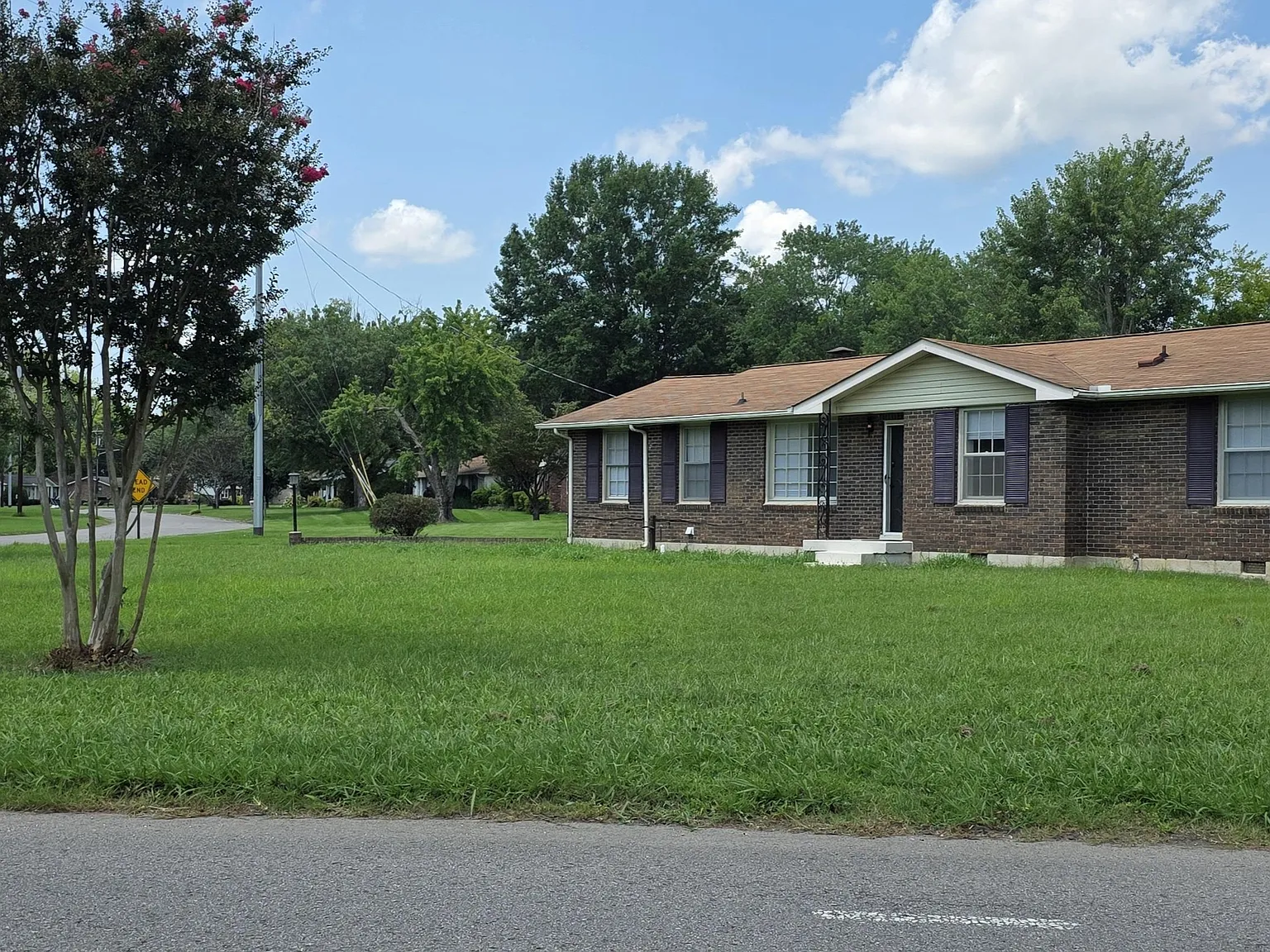 100 Southburn Drive A - A — Photo 1