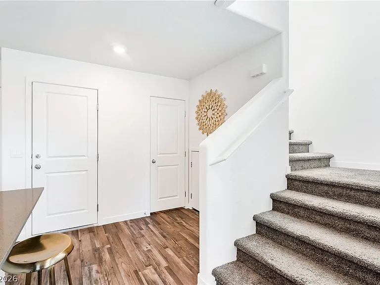 914 Rosy Starling St — Photo 22