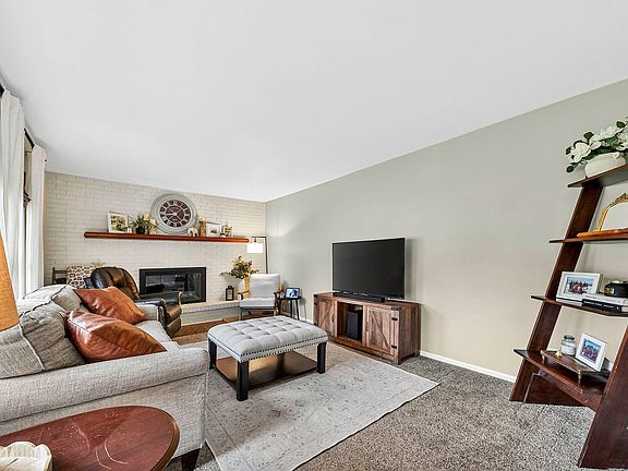 5th image of 4910 N Orchard Pl