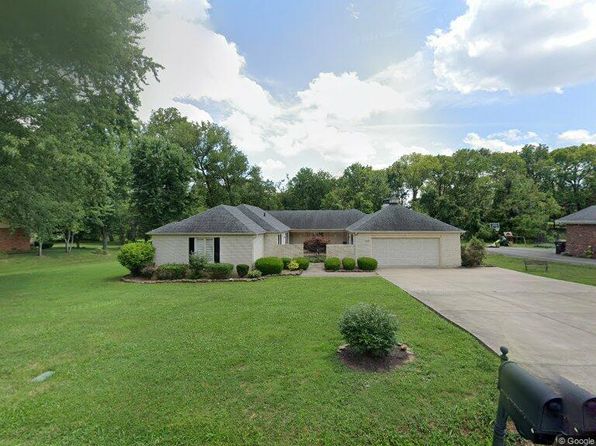111 Remington Rd