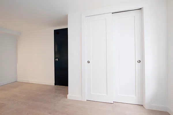 Rented by R New York | media 11