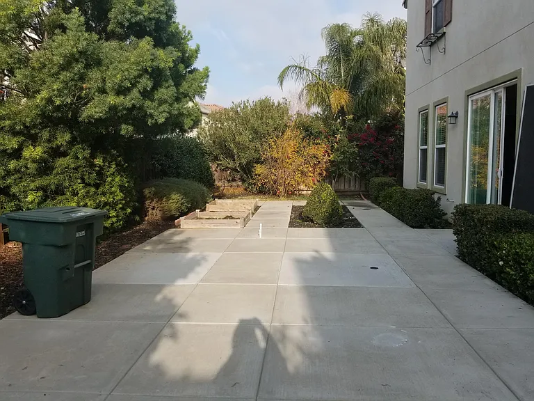 199 N Alta Dena St — Photo 27