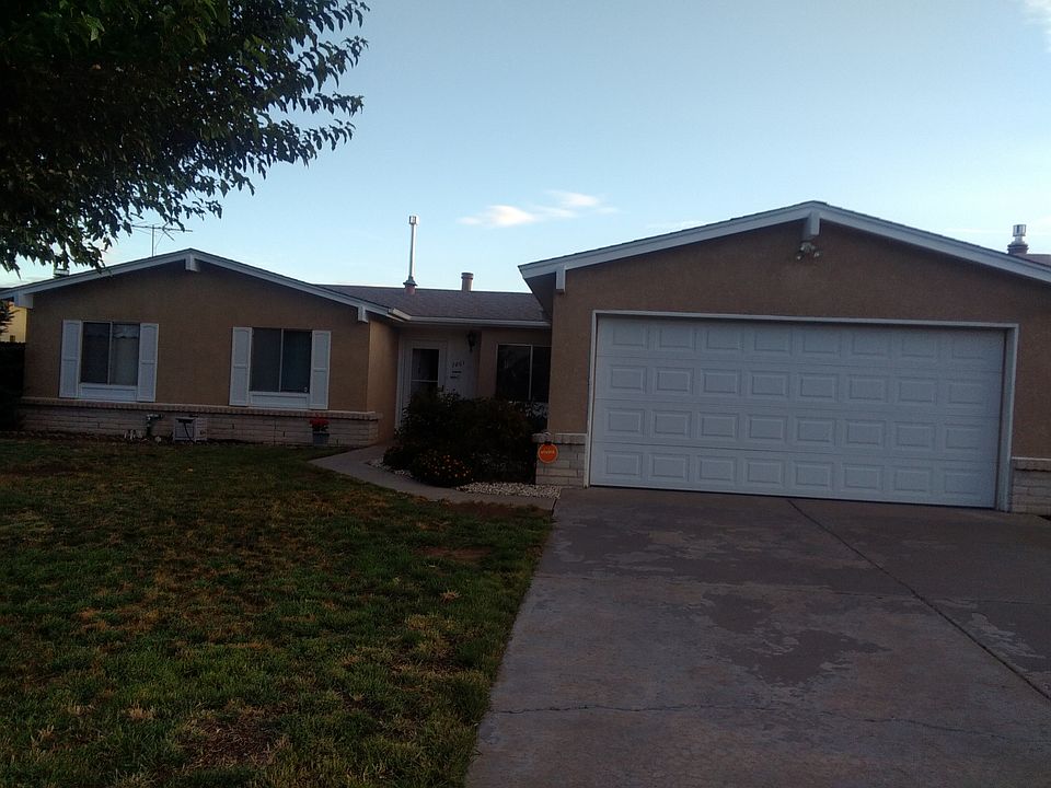 1st image of 7801 Raymond Dr NE