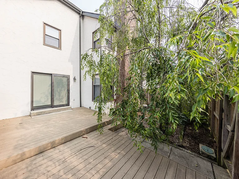 6674 Willow Grove Ln — Photo 36