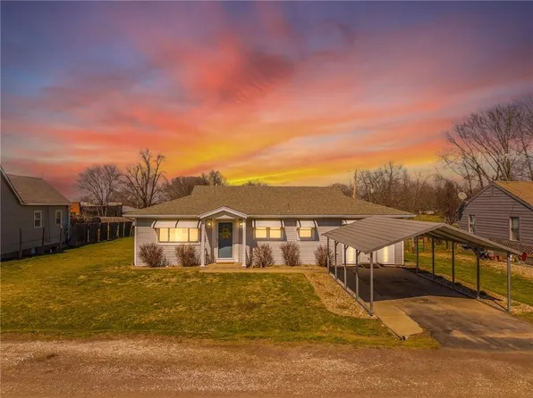 107 E Elm St, Polo, MO 64671