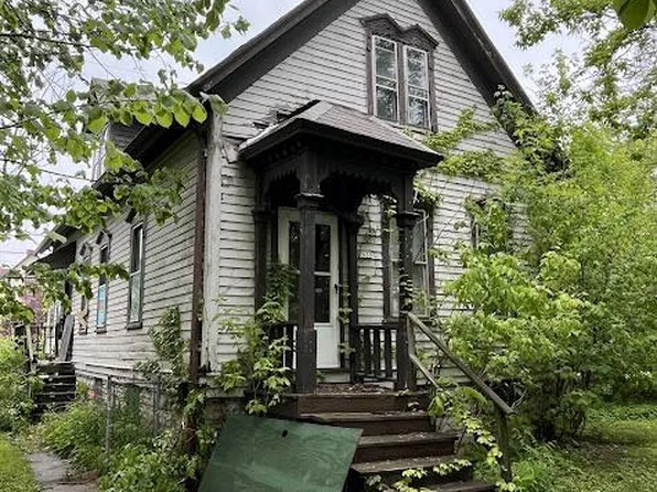 2635 North 6th STREET, Milwaukee, WI 53212