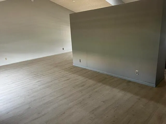 4 bed, 2.0 bath, 2179 sqft, $3,990 — Photo 2