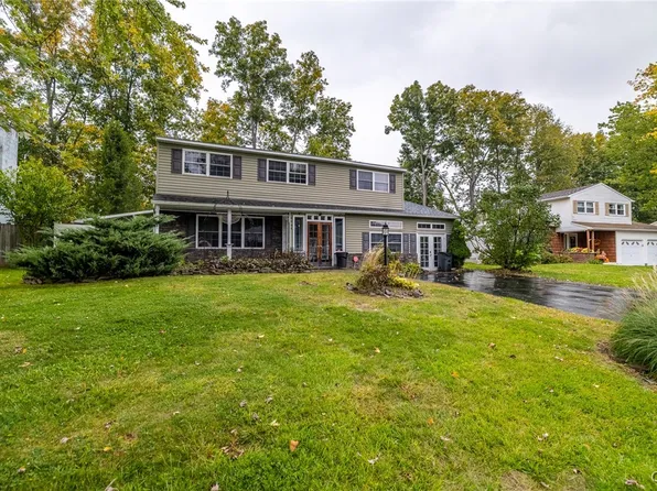 8065 Turtle Cove Rd, Liverpool, NY 13090