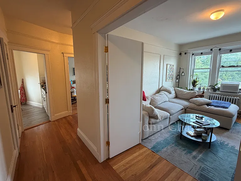 70 Chiswick Rd #21 — Photo 13