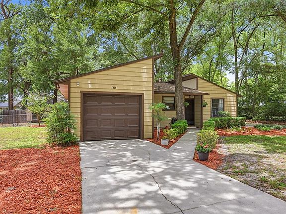 2nd image of 7314 SW 18th Pl