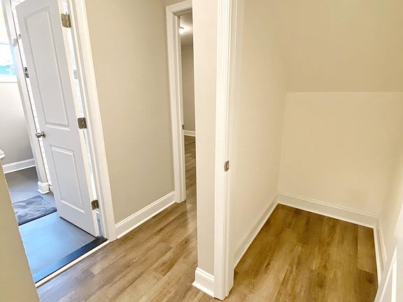 5th image of 1755 S Mole St #1