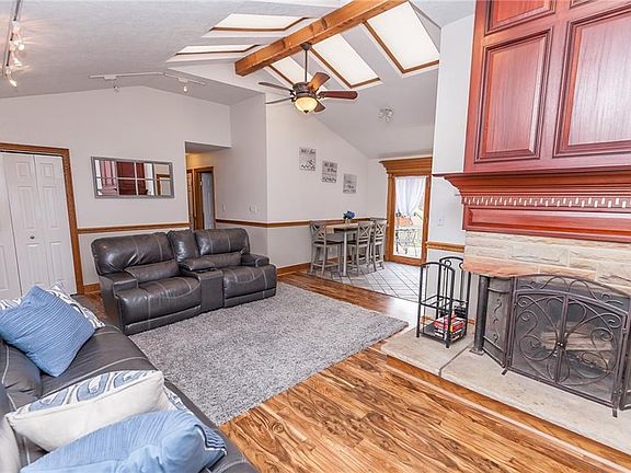 3rd image of 16693 Northview Dr