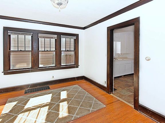 2nd image of 1434 Grant Ave #1436