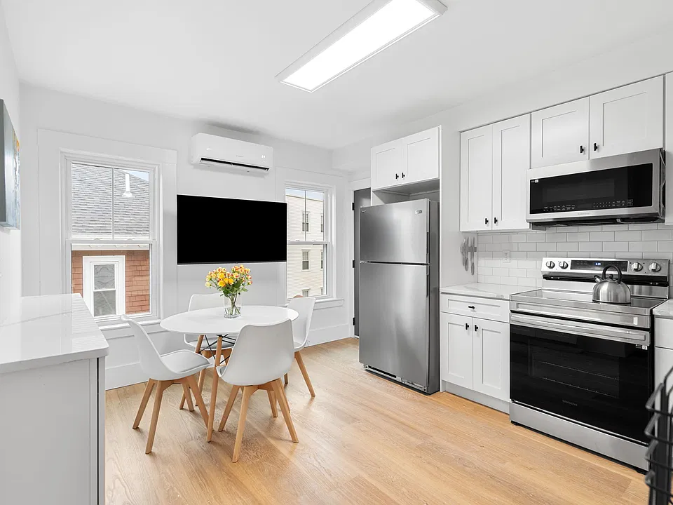 12 Nonantum St #2