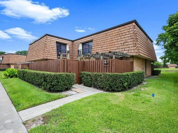 708 7th Lane #B, Greenacres, FL 33463