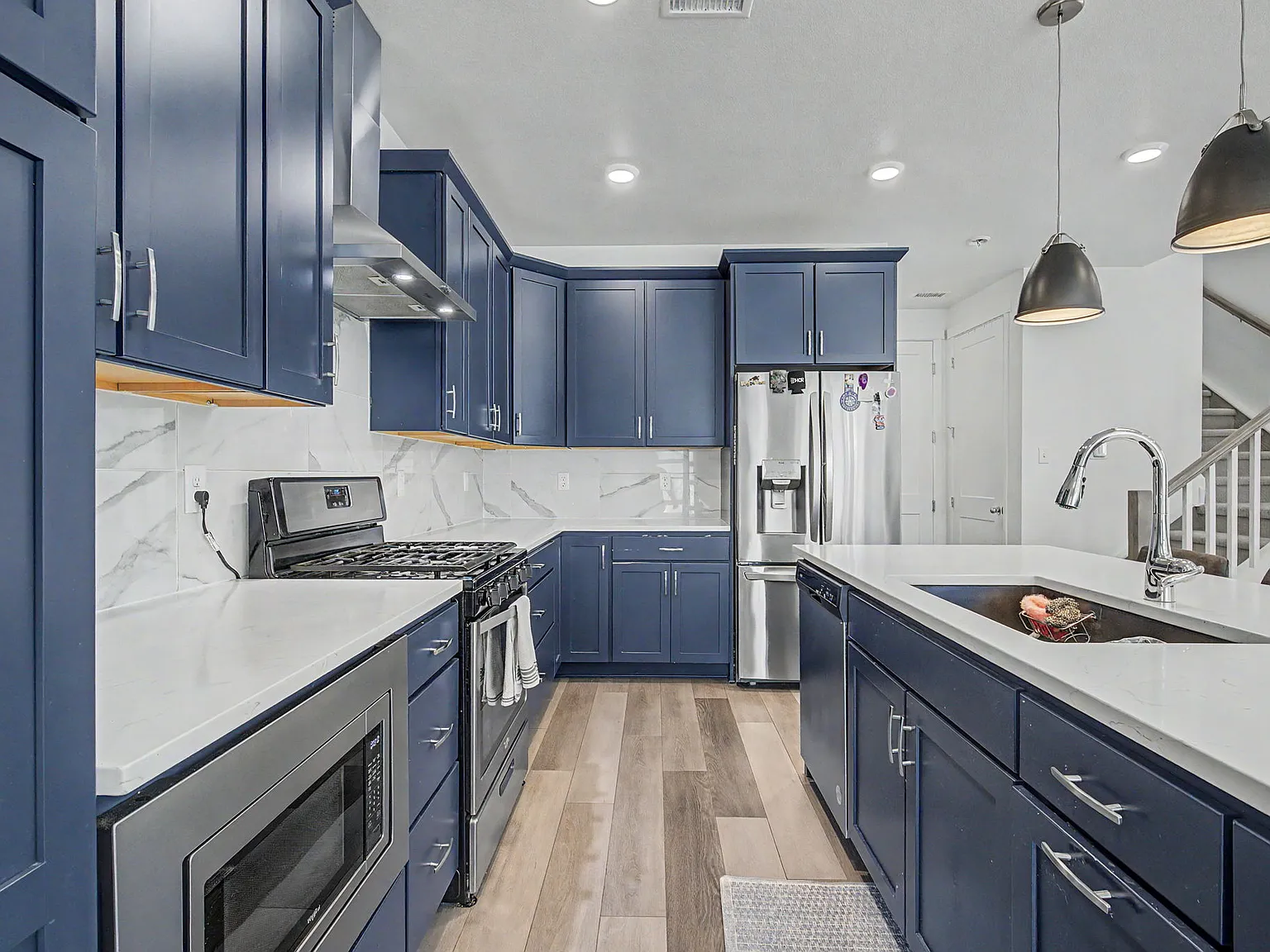 5 bed, 3.5 bath, 2622 sqft, $3,345 — Photo 4