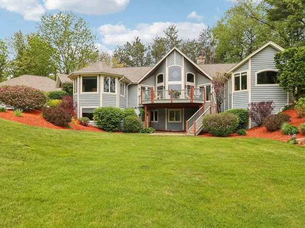 6430 Briarwood DRIVE, Burlington, WI 53105