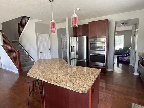 2nd image of 6112 Sugar Maple Dr
