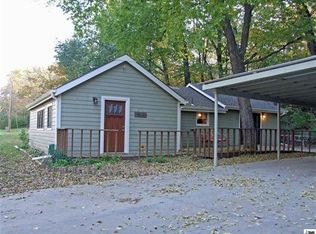 2634 NE Happy Hollow Rd, Topeka, KS 66617