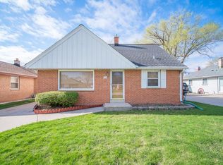 709 Blake Ave, South Milwaukee, WI 53172