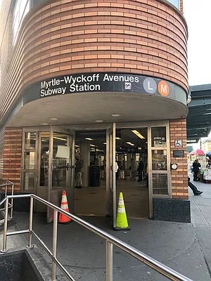 Rented by Richard Macias, LREB | media 28