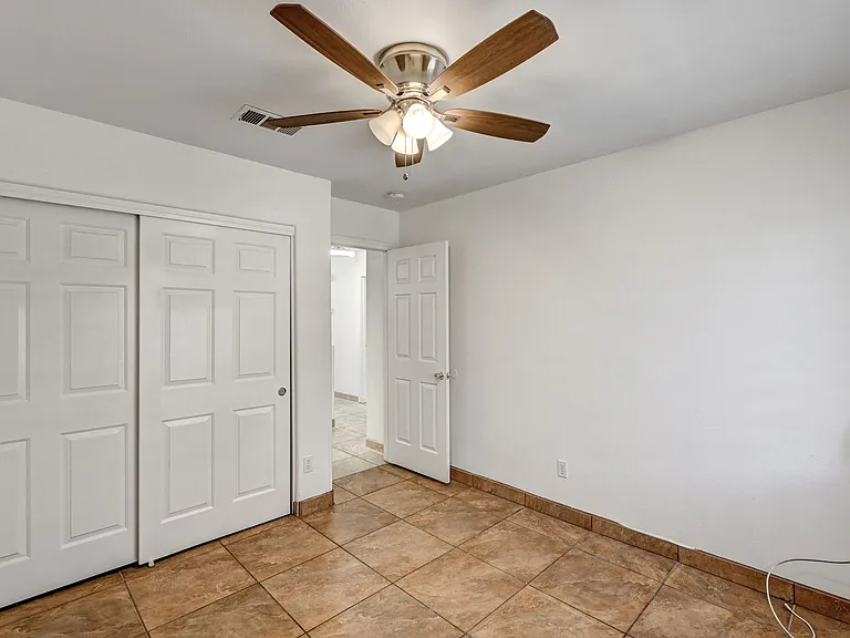 2808 Glen Aulin St — Photo 14