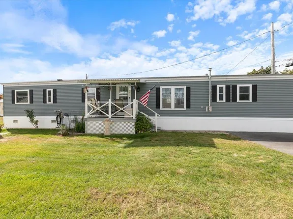 45 Bell Drive, Salem, NH 03079