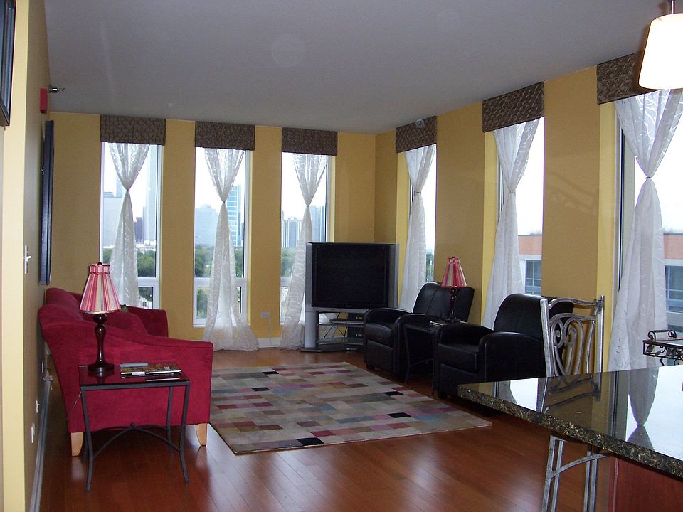 1st image of 1250 S Michigan Ave APT 1101