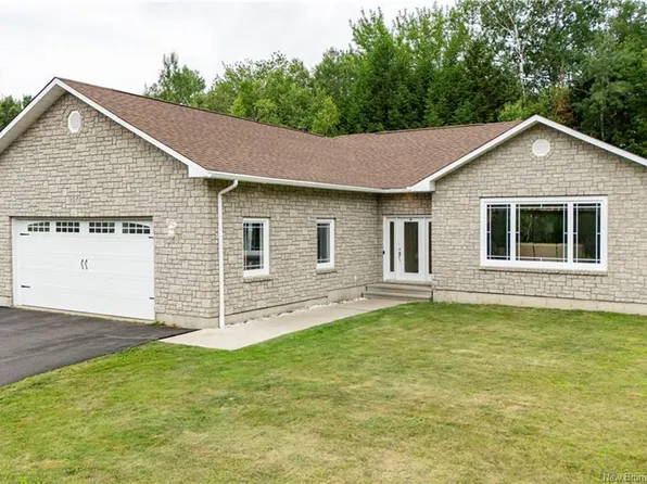 180 Rockwood Way, Saint Marys, NB E3A 9X3