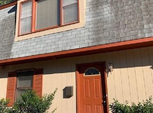 105 Stowe Pl #B, Garner, NC 27529