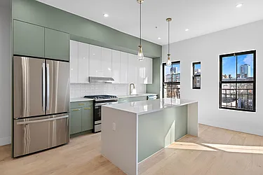 322 3rd Street, #4