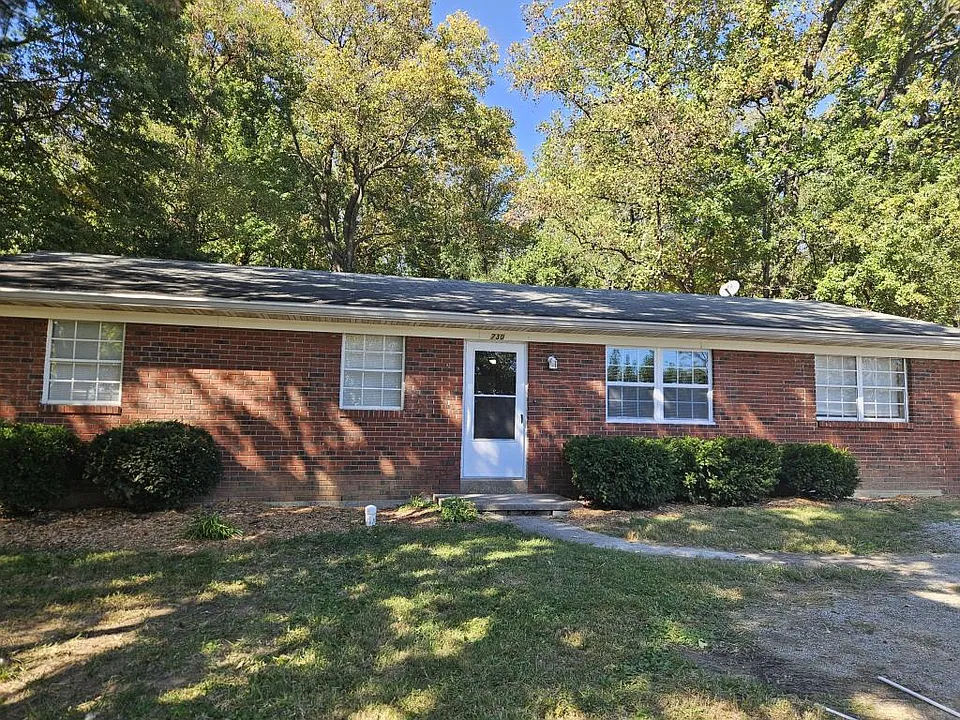 730 Hausfeldt Ln