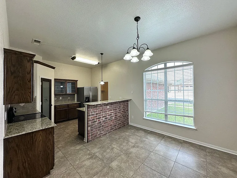 6710 Alvin Dr — Photo 8