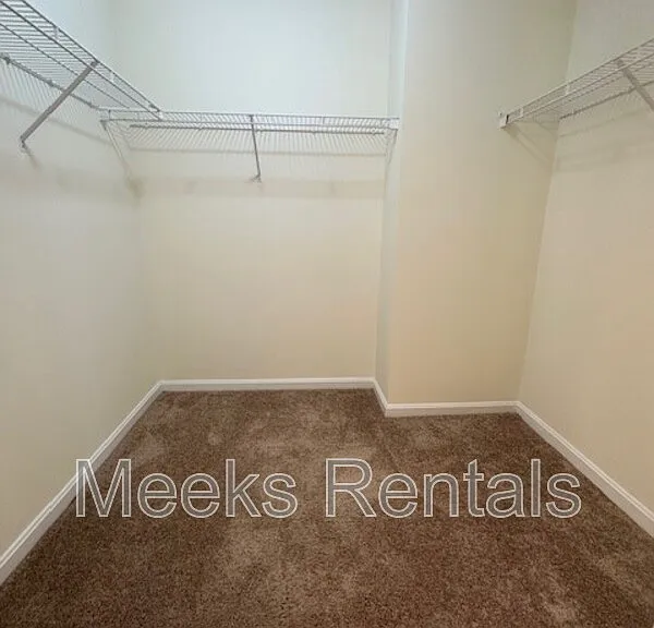 412 Fletcher Rd — Photo 5