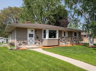 6712 W New Jersey Ave, Milwaukee, WI 53220