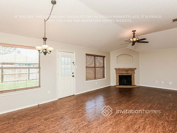 3rd image of 9124 Friendswood Dr