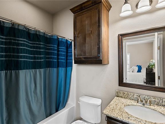 5th image of 4032 Golden Eagle Dr #C