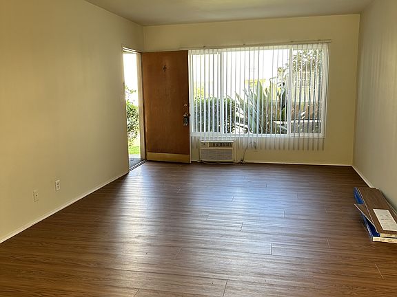 4th image of 1116 N Louise St APT 3