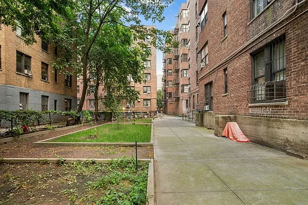 Rented by Compass | media 17