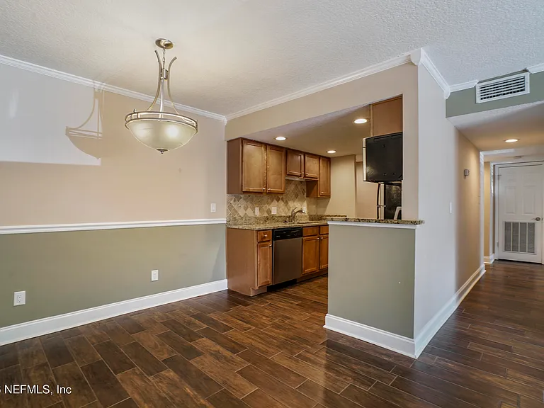 3737 Loretto Rd #802 — Photo 7