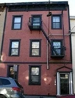 384 Palisade Ave #2R