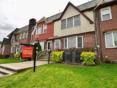 3042 Avenue T, Brooklyn, NY, 11229