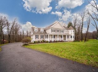 107 Roundhill Rd, Hopewell Junction, NY 12533