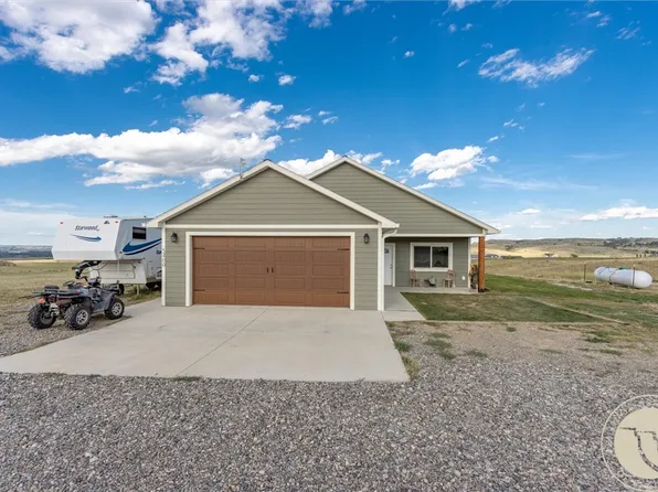 5400 Blue Horizon Dr, Huntley, MT 59037
