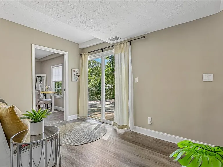 3898 Skidmore Dr — Photo 25