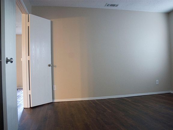 5th image of 616 Alcove Dr