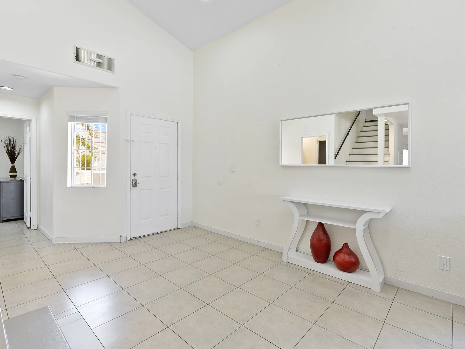 4 bed, 2.5 bath, 1727 sqft, $3,150 — Photo 2